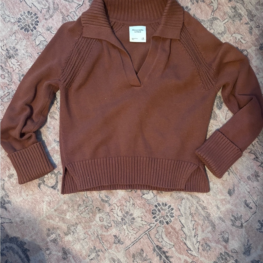 Abercrombie & Fitch Brown Women’s Collared Neck Sweater